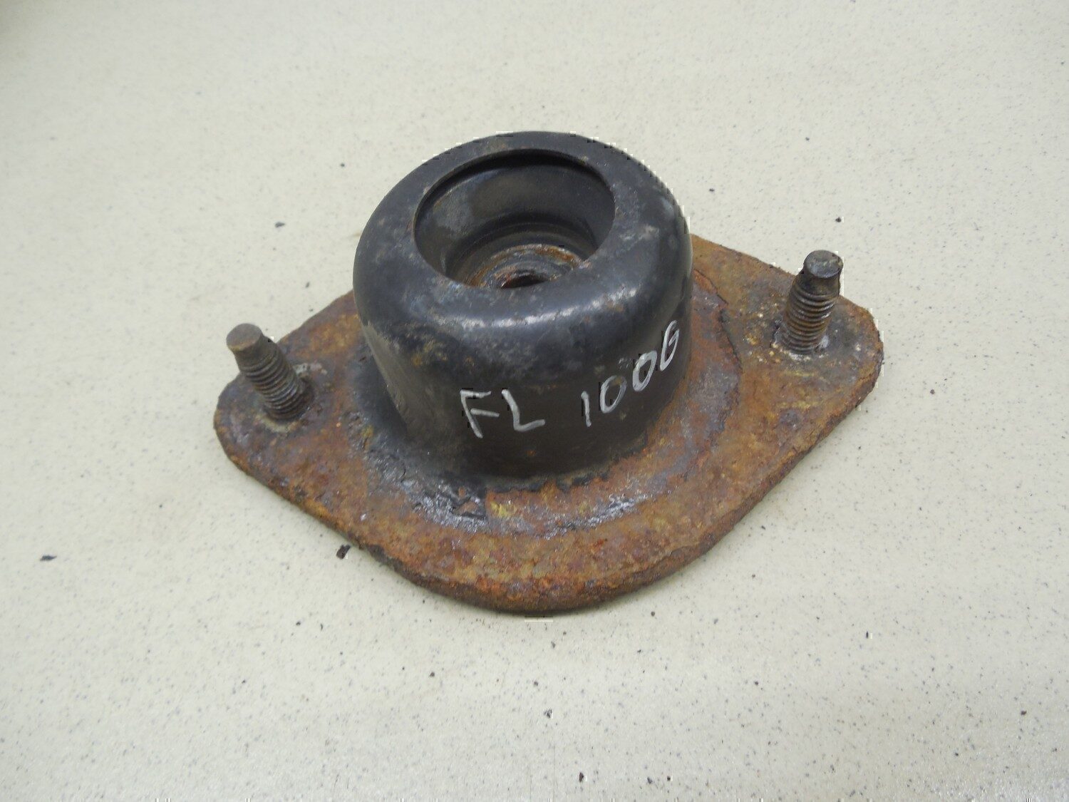 Опора переднего амортизатора NISSAN Micra (K11E) 1992-2002