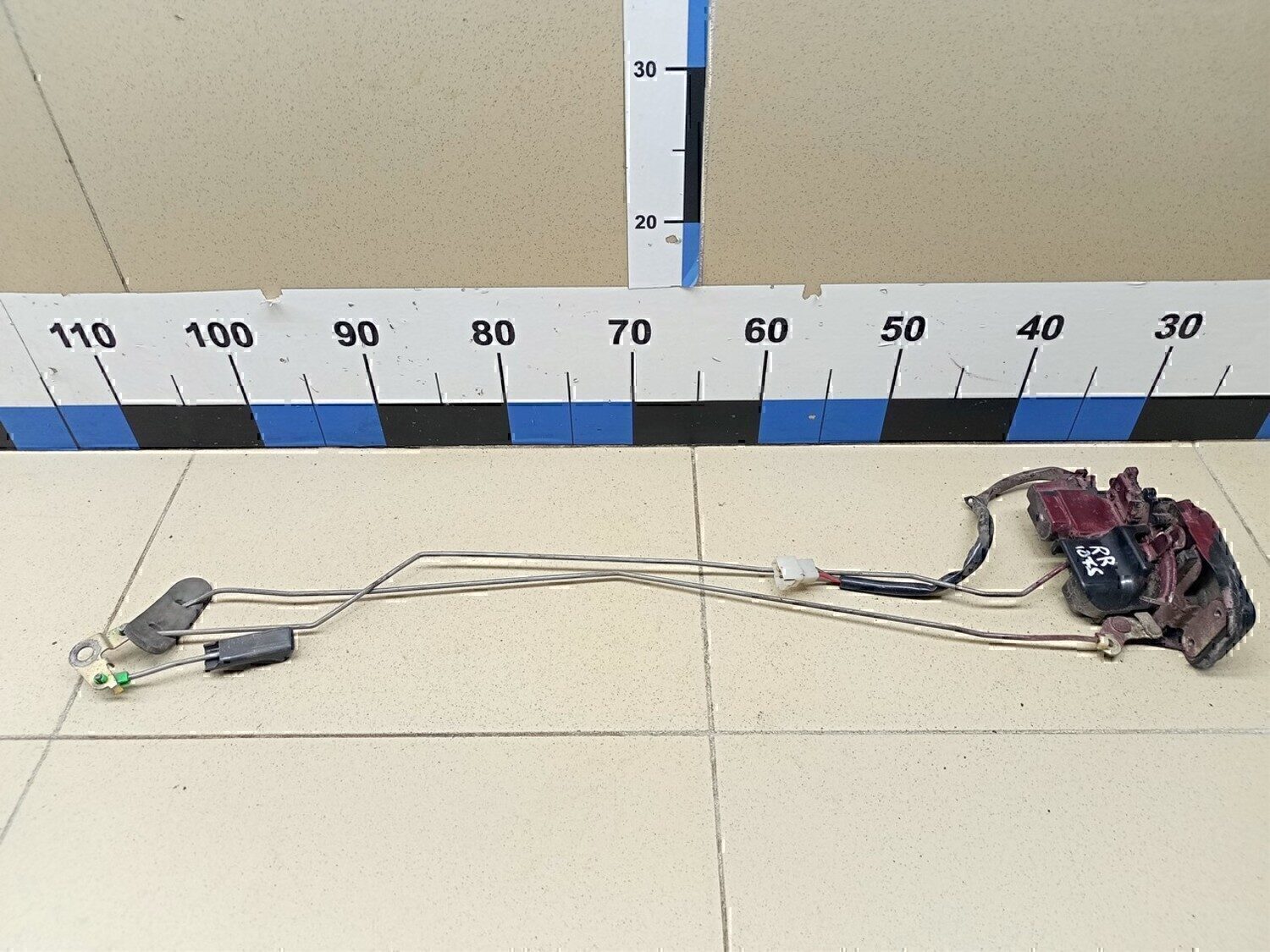 Замок двери задней правой MAZDA 626 (GE) 1992-1997