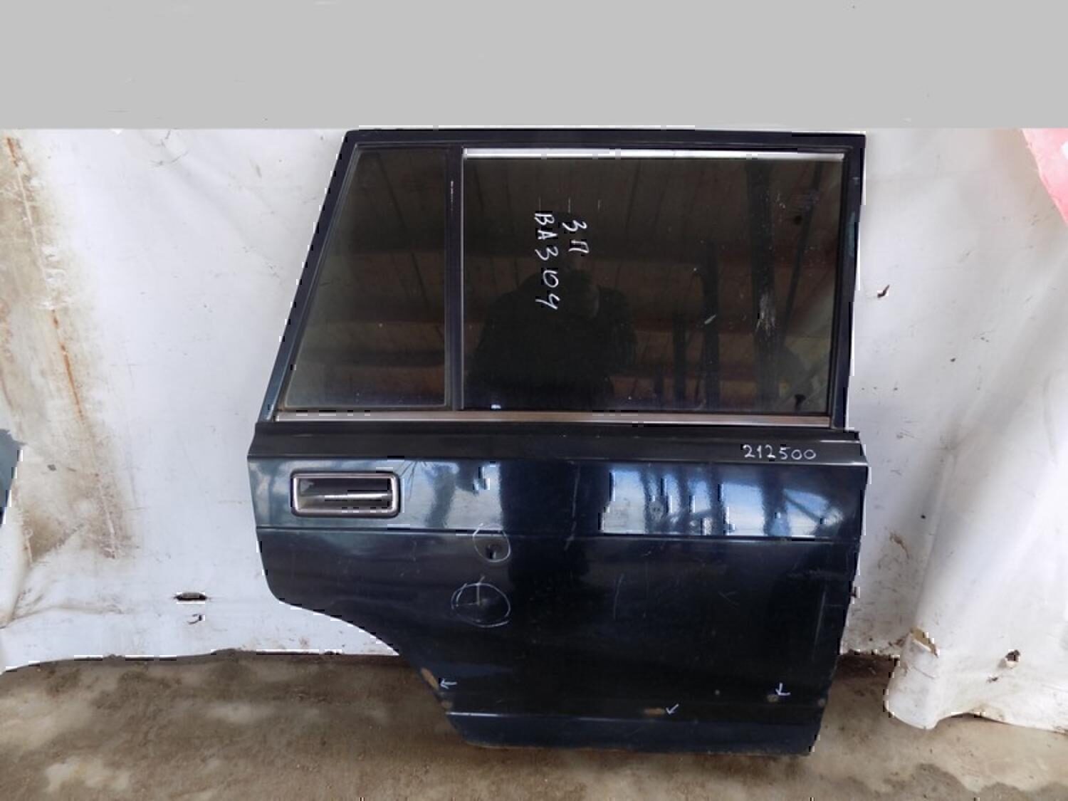 Стекло двери задней правой VAZ Lada 2104