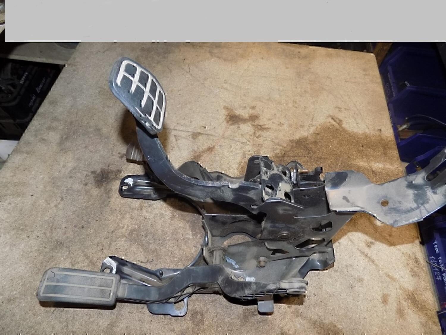 Блок педалей VW Passat [B3] 1988-1993