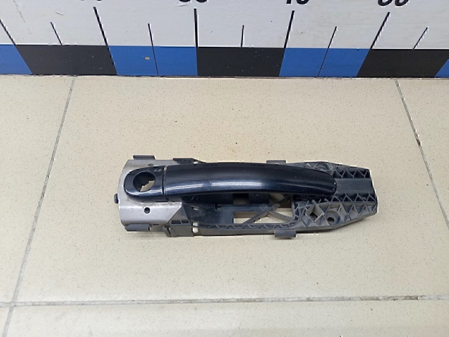 Ручка двери передней наружная левая VW Polo (Sed RUS) 2011>