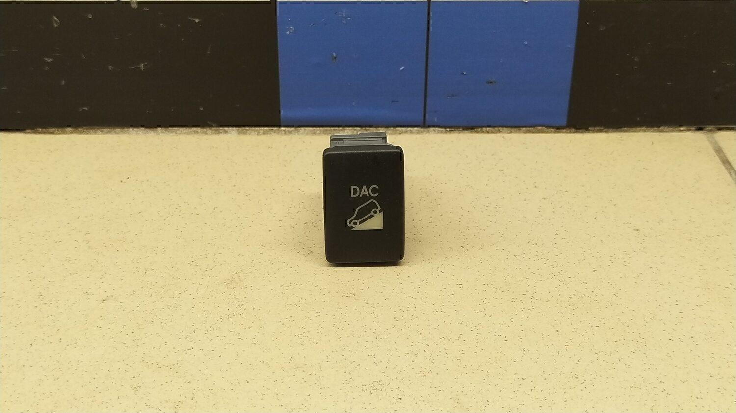 Кнопка многофункциональная TOYOTA Land Cruiser (150)-Prado 2009>