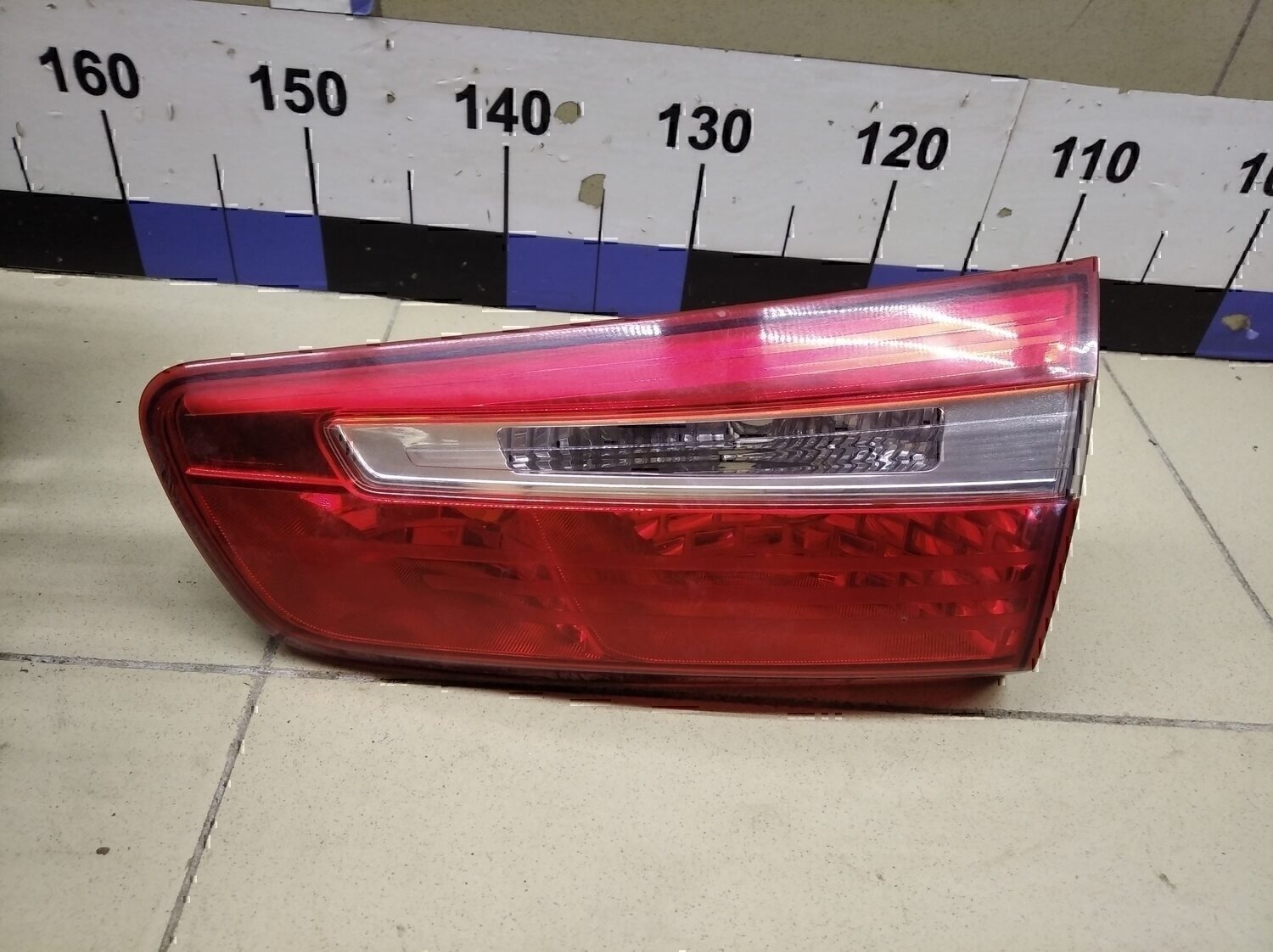 Фонарь задний внутренний правый KIA RIO 2011-2017