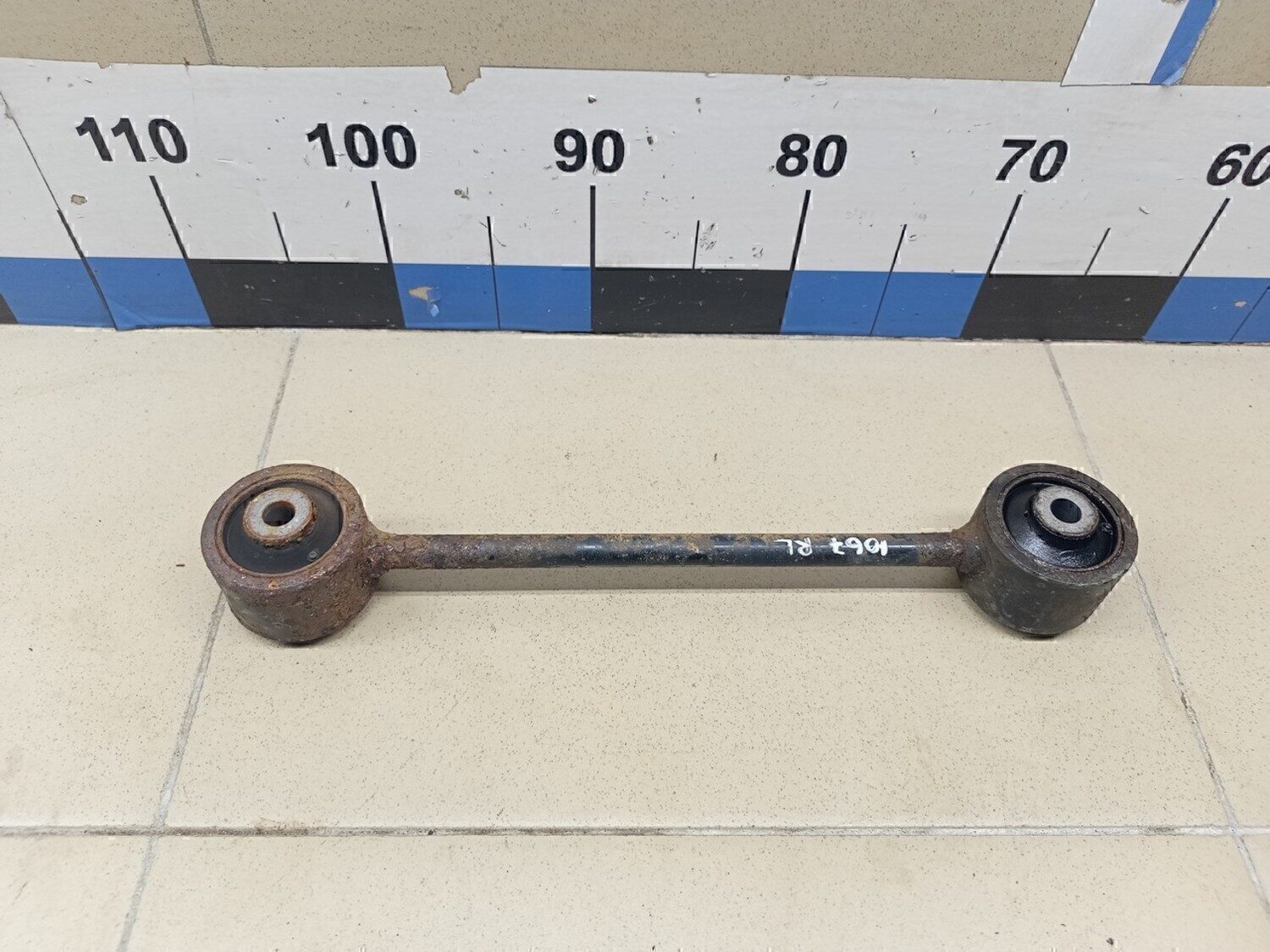 Тяга задняя продольная левая TOYOTA Land Cruiser (150)-Prado 2009>