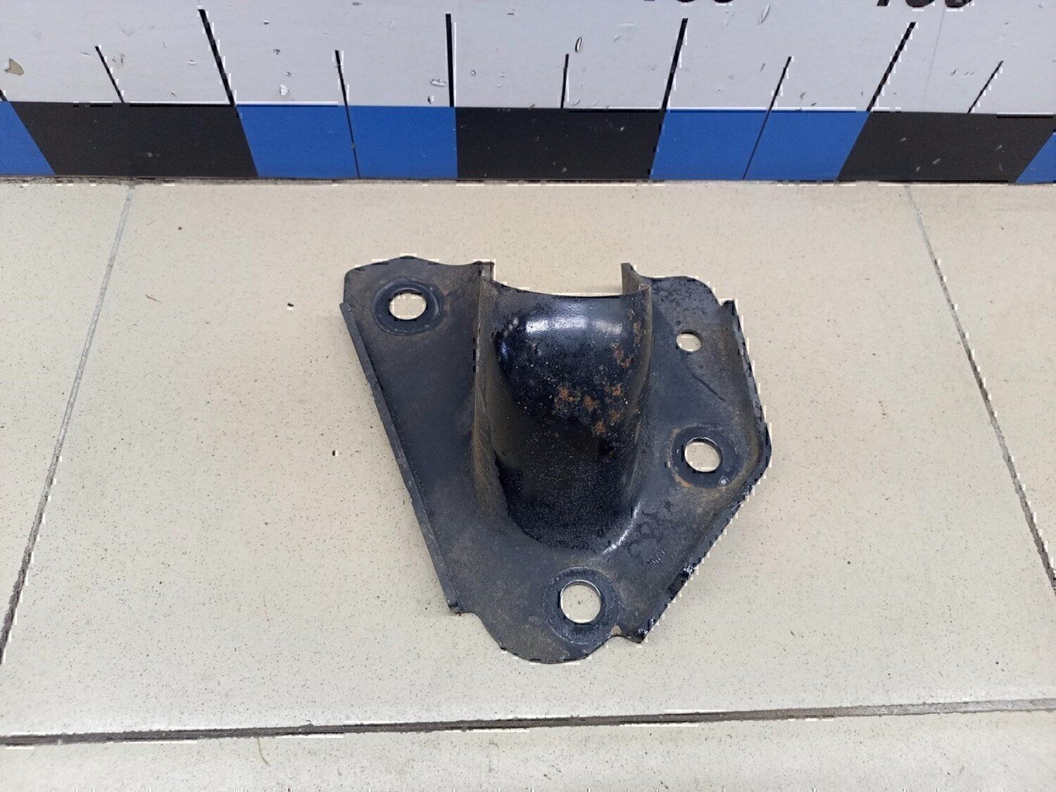 Кронштейн (п.з.к.) NISSAN Duster 2012>