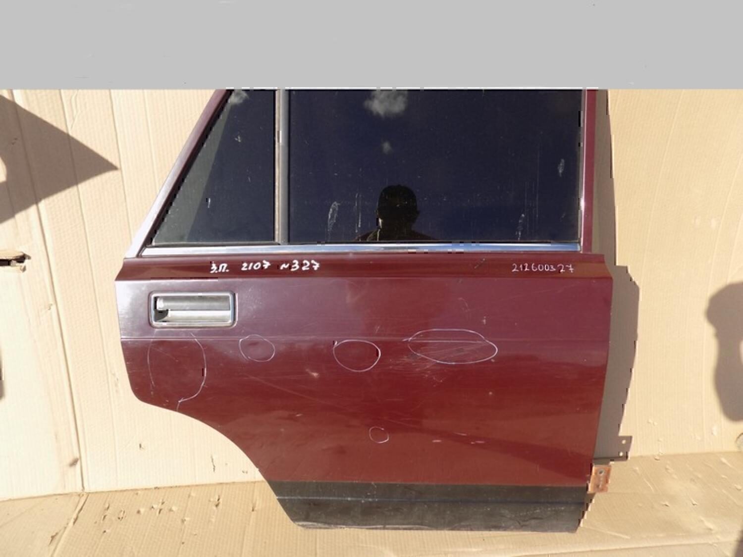 Стекло двери задней правой VAZ Lada 2107