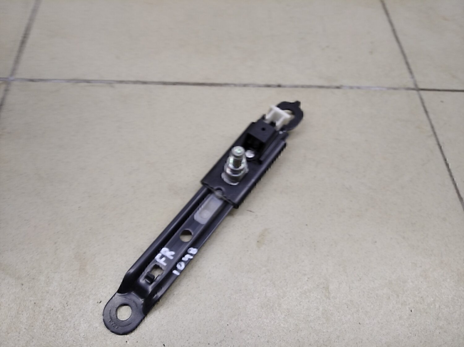 Механизм регулировки ремня безопасности TOYOTA Camry XV40 2006-2011