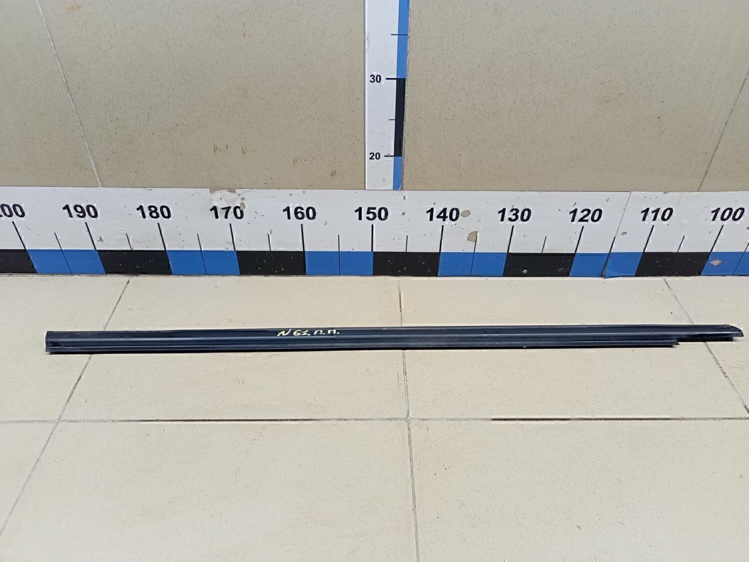 Накладка стекла переднего правого Chevrolet Aveo (T250) 2005-2011