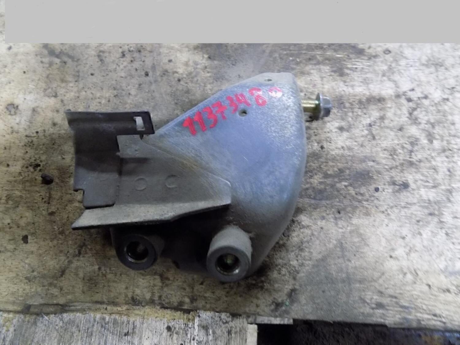 Кронштейн генератора NISSAN X-Trail (T30) 2001-2006