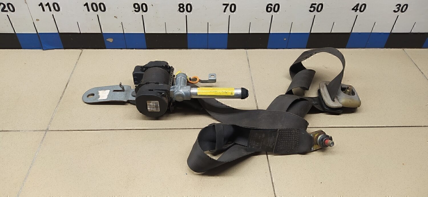 Ремень безопасности с пиропатроном MITSUBISHI Carisma (DA) 1999-2003