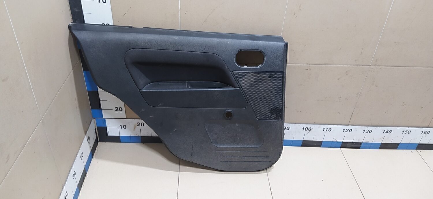 Обшивка двери задней левой FORD Fusion 2002-2012