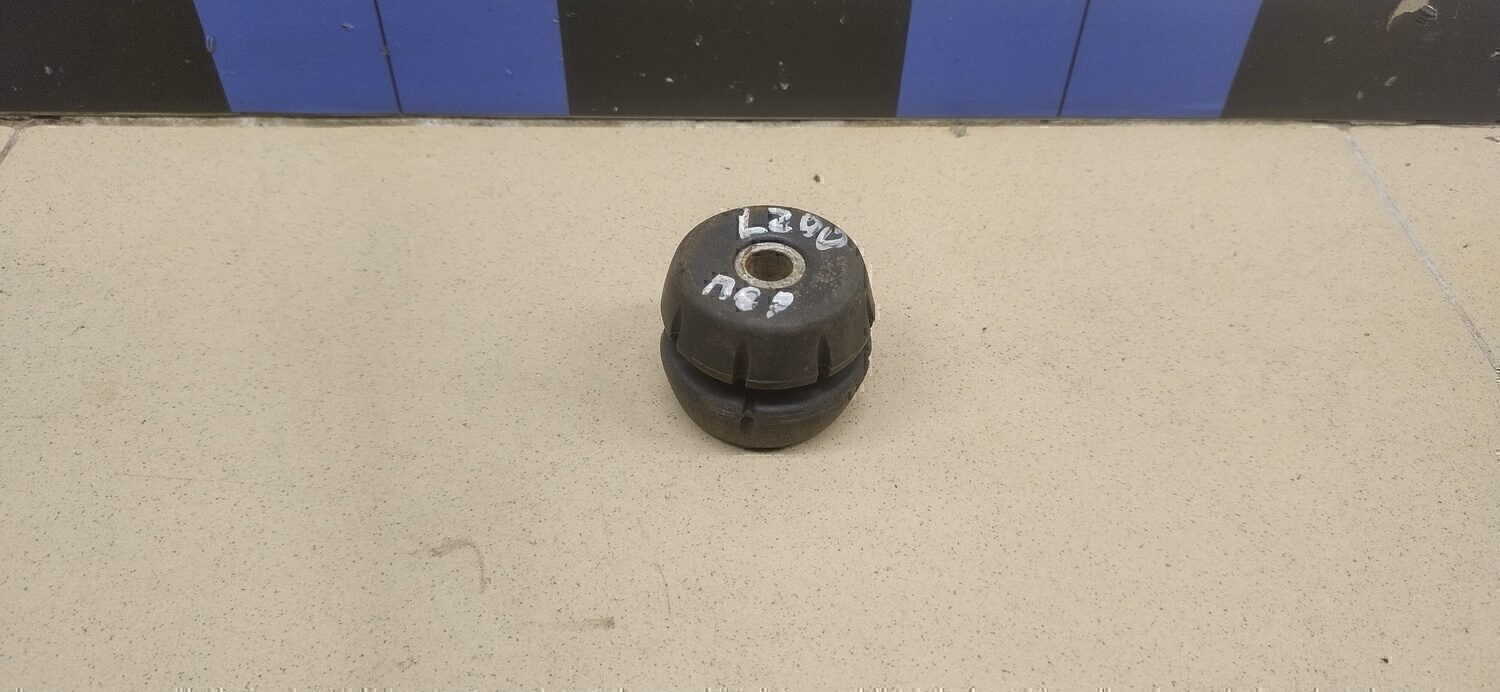 Втулка переднего амортизатора MITSUBISHI L200 (KB) 2006-2016