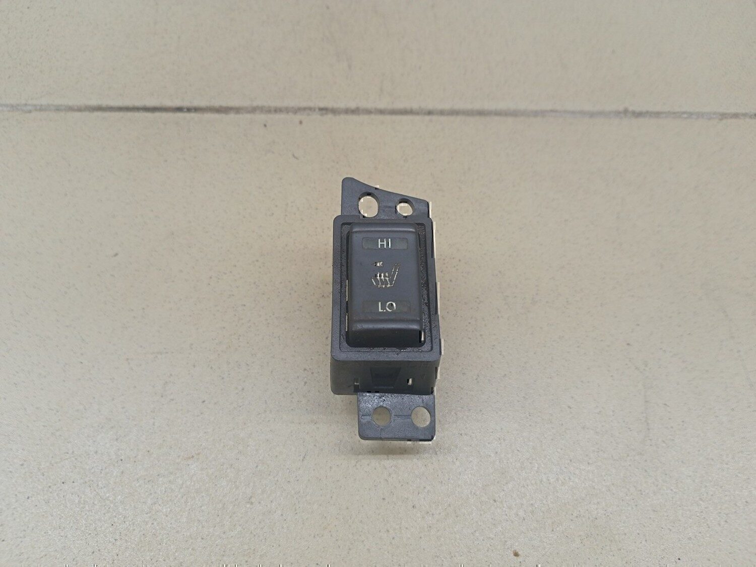 Кнопка обогрева сидений NISSAN Juke (F15) 2011>