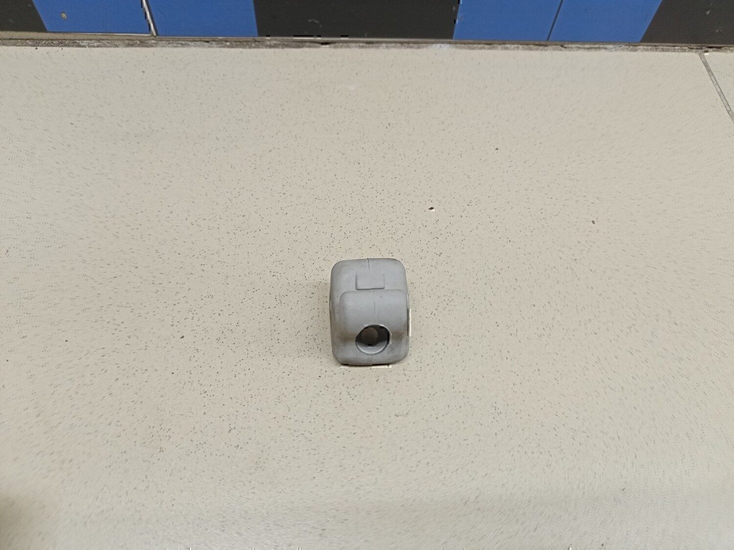 Крючок солнцезащитного козырька KIA Cerato 2009-2013