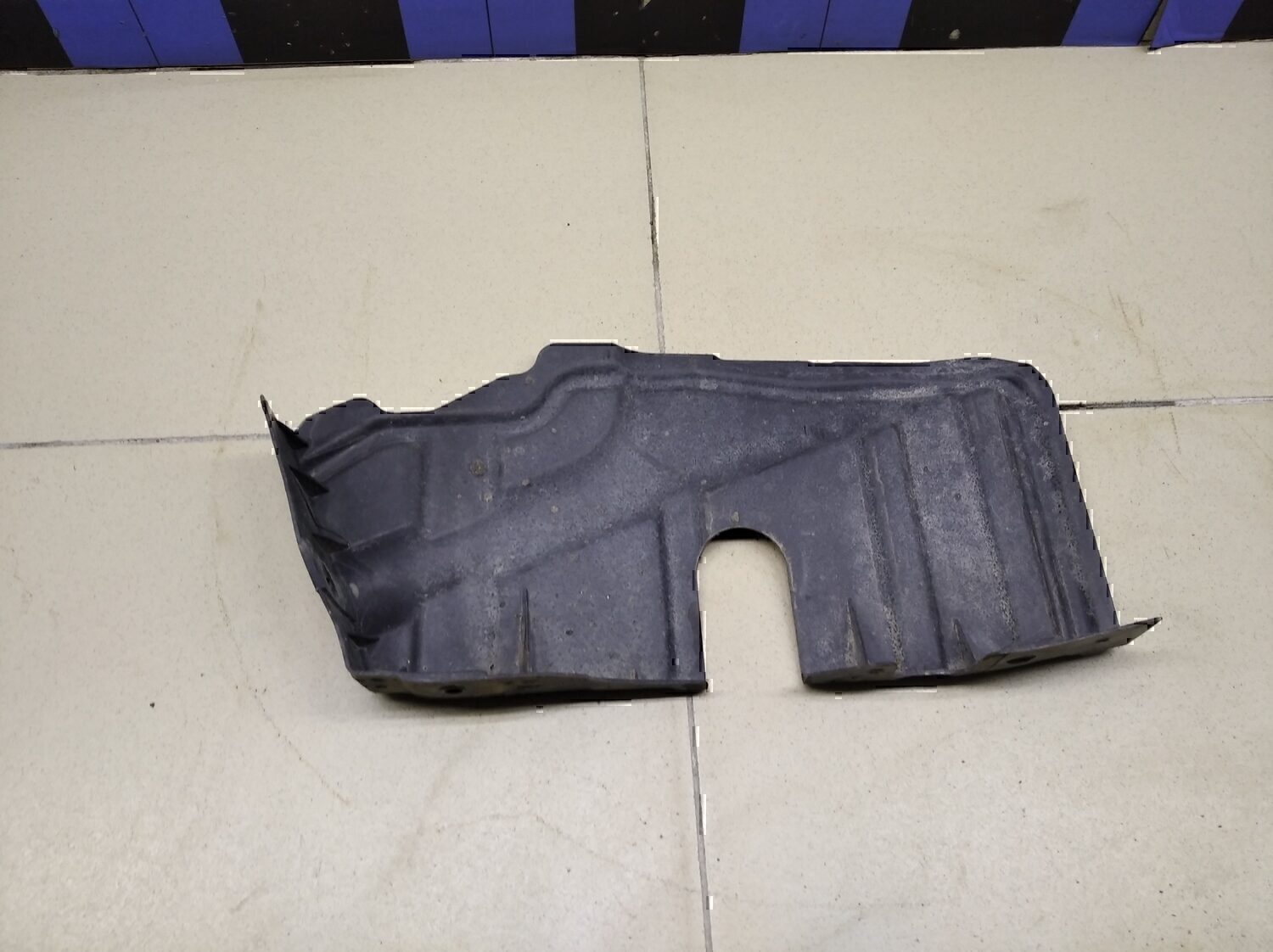 Пыльник двигателя боковой правый HYUNDAI Ceed 2007- 2012