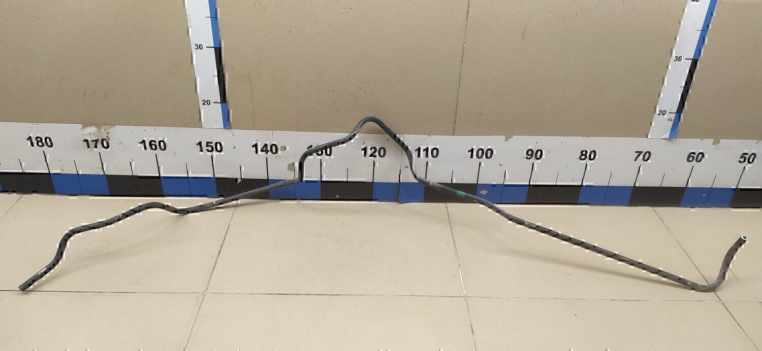 Трубка топливная