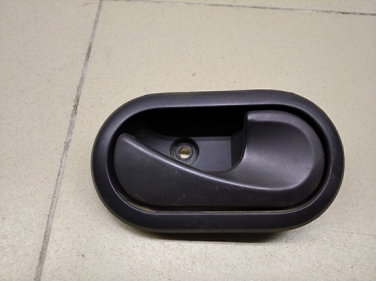 Ручка двери внутренняя правая RENAULT Duster 2012>