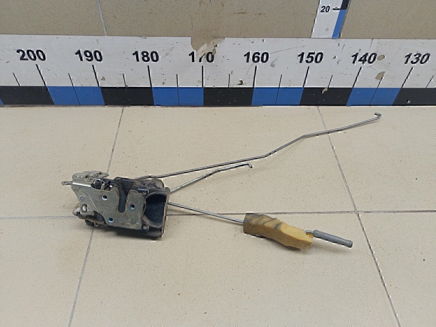 Замок двери передней правой Chevrolet Aveo (T200) 2003-2008