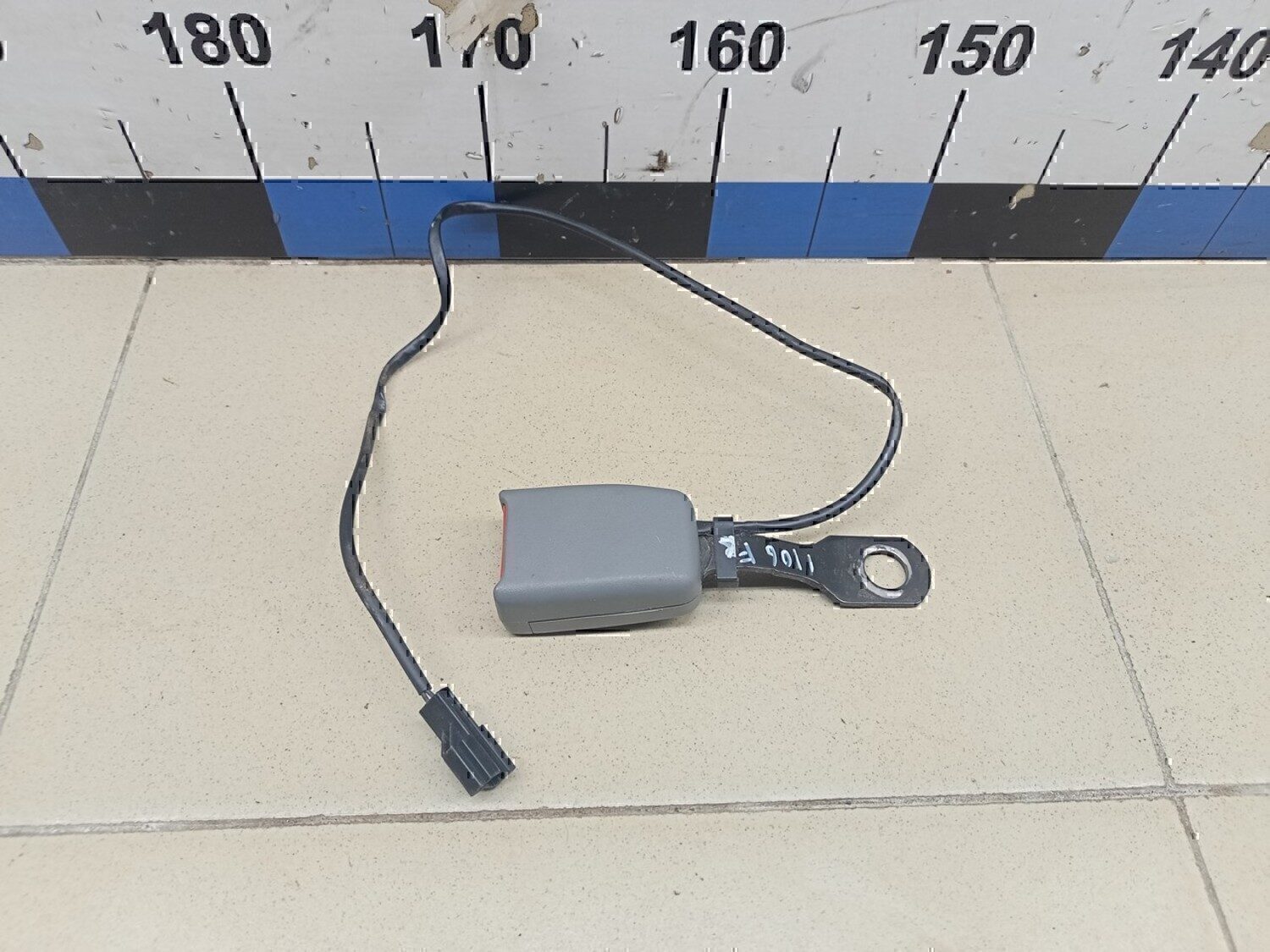 Ответная часть ремня безопасности Chevrolet Lacetti 2003-2013