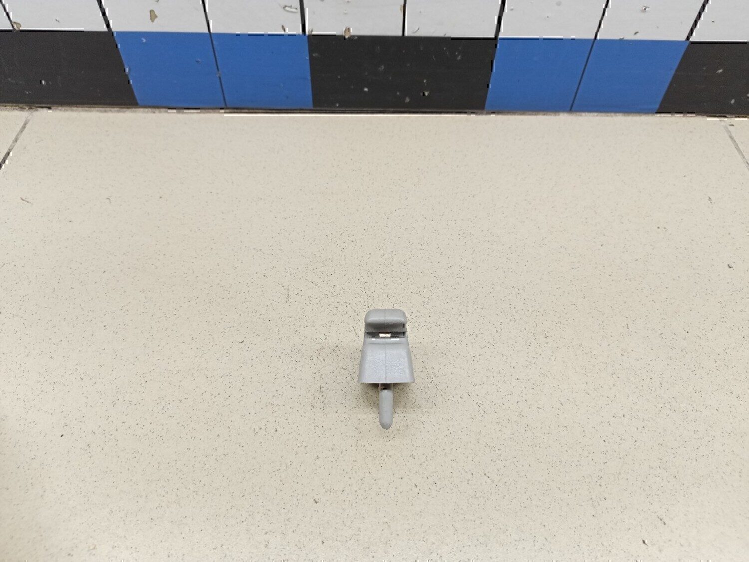 Крючок солнцезащитного козырька Chevrolet Aveo (T200) 2003-2008