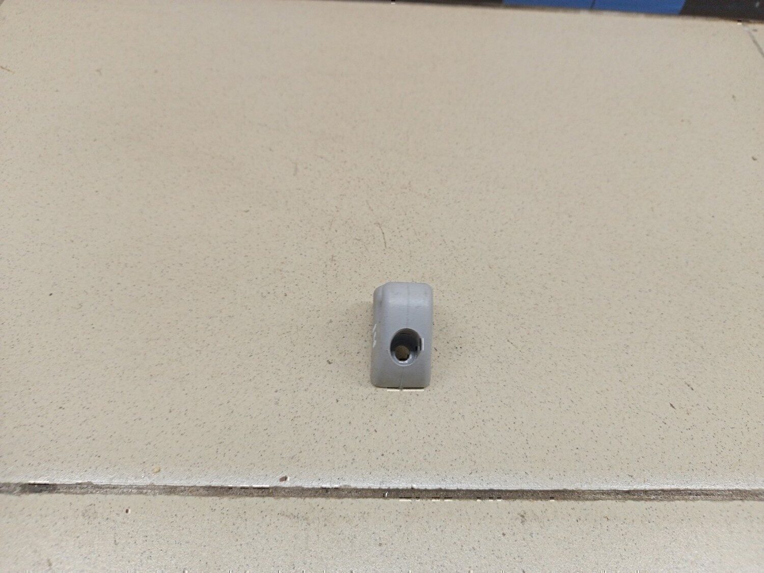 Крючок солнцезащитного козырька DAEWOO Matiz 2001-2015