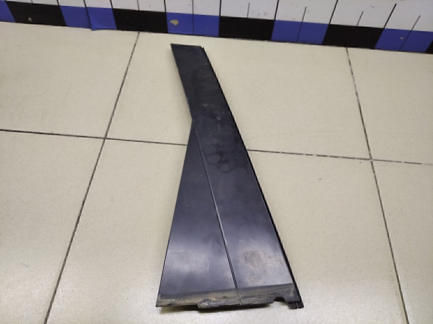 Накладка двери задней левой SSANG YONG Rexton I 2001-2007