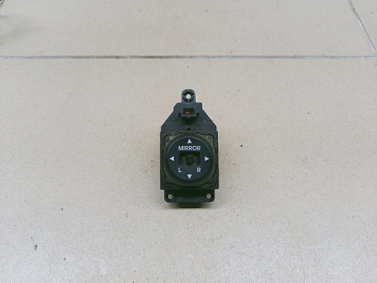 Переключатель регулировки зеркала HYUNDAI Solaris 2010-2017