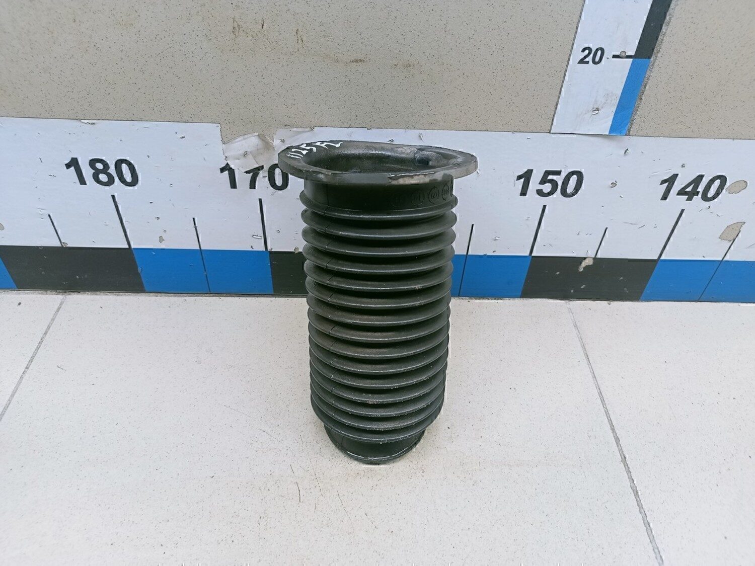 Пыльник переднего амортизатора OPEL Astra H / Family 2004-2015