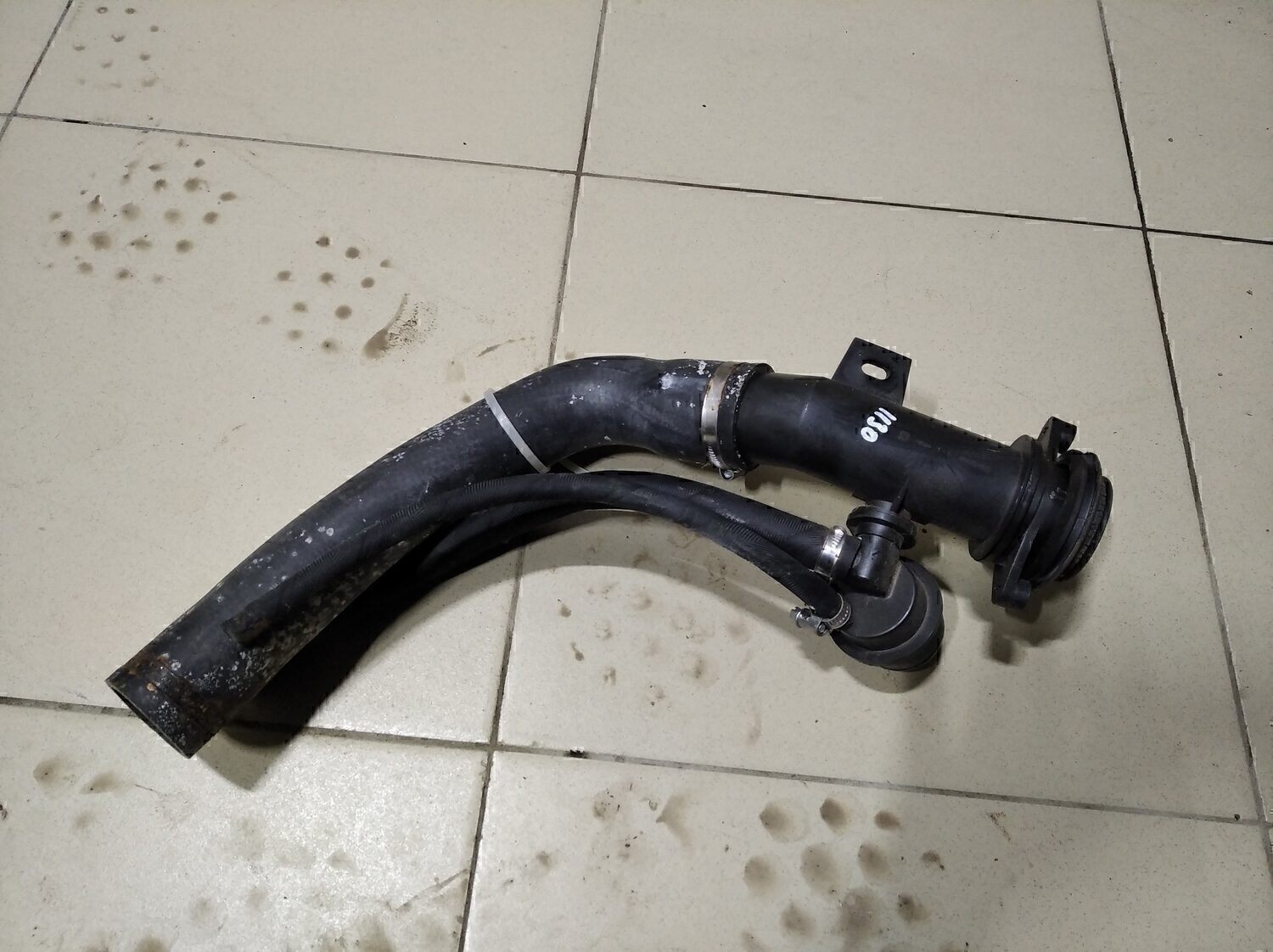 Горловина топливного бака VAZ Chevrolet NIVA