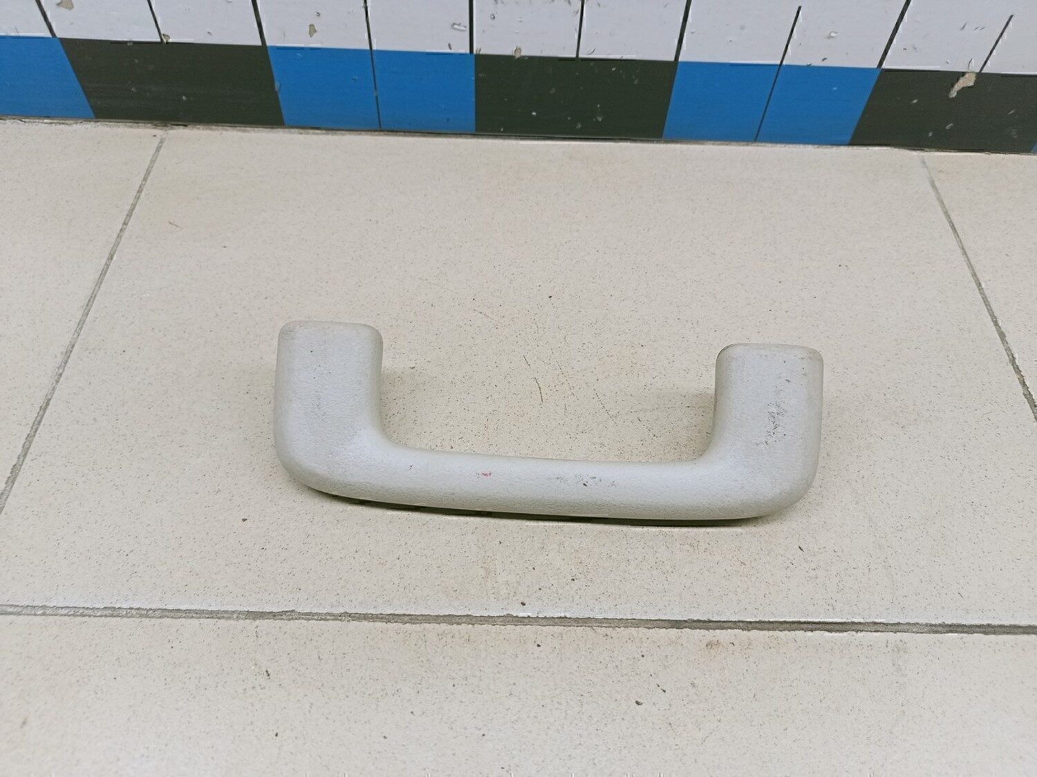 Ручка внутренняя потолочная MITSUBISHI Lancer (CX,CY) 2007>