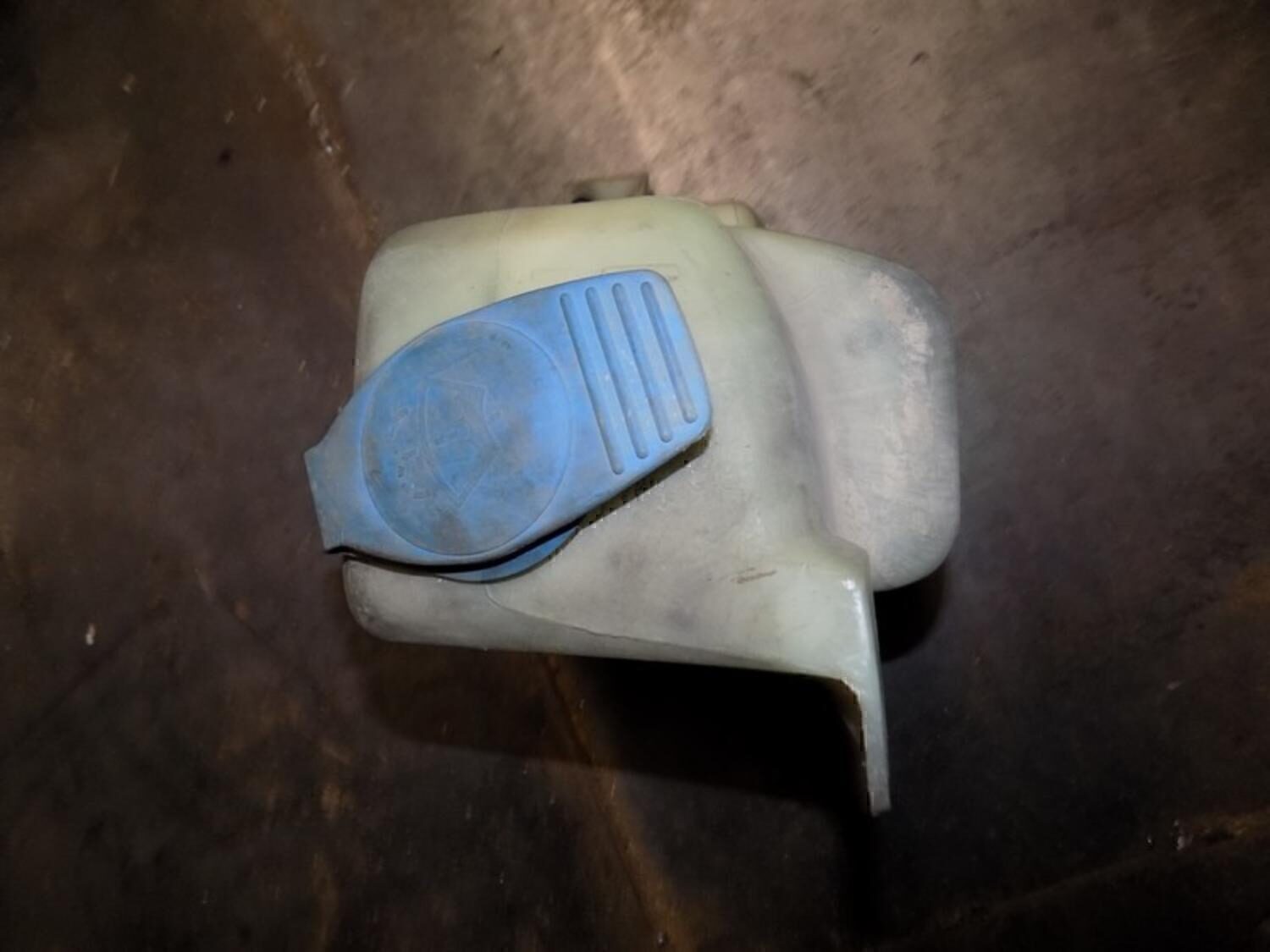 Бачок омывателя лобового стекла Audi A3 (8L1) 1996-2003