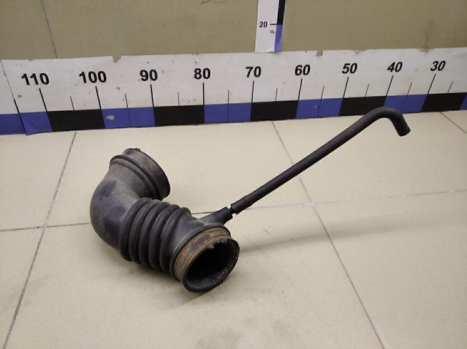 Патрубок воздушного фильтра MITSUBISHI Lancer (CS/Classic) 2003-2006