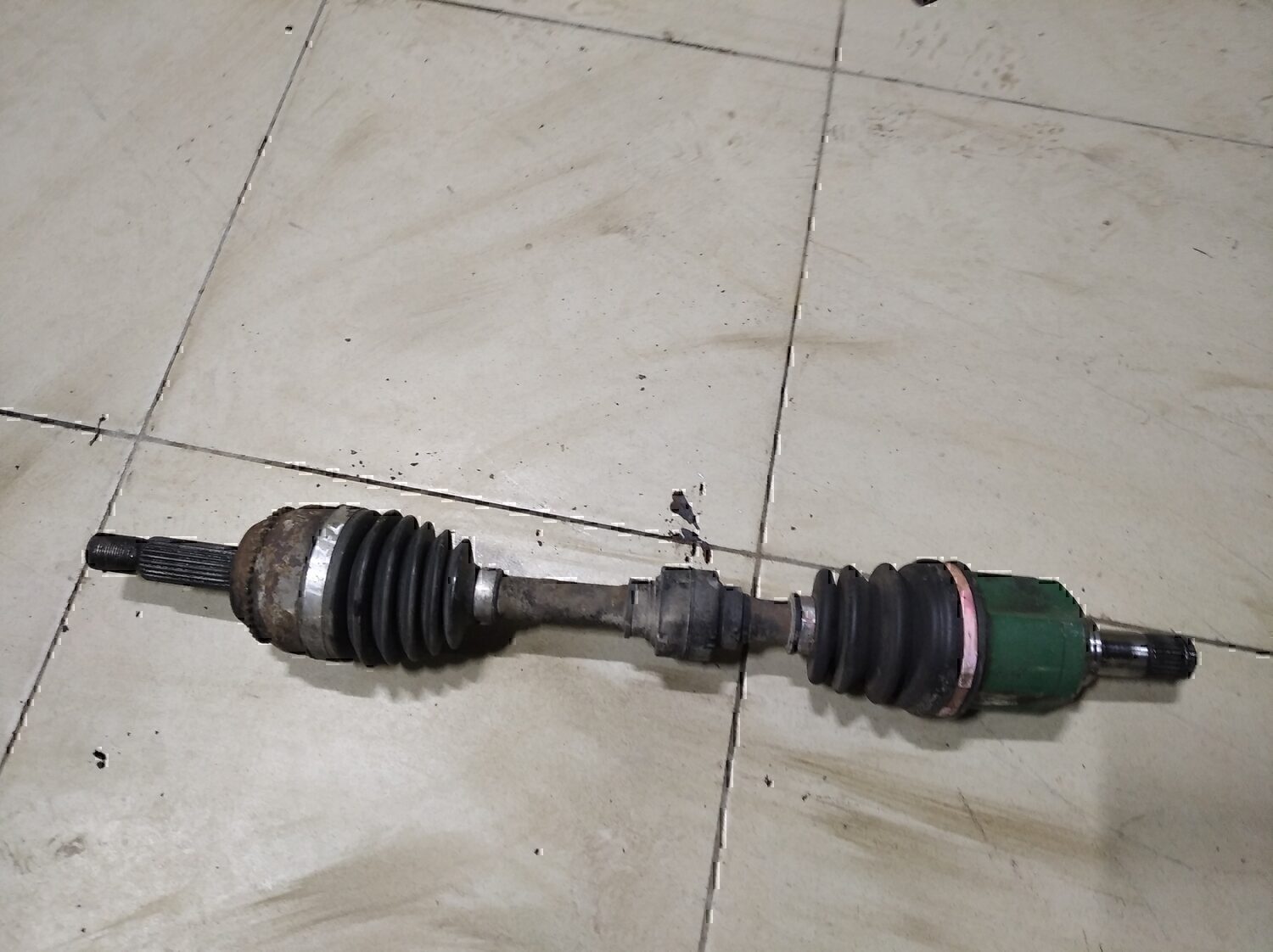 Полуось передняя левая MITSUBISHI Lancer (CS/Classic) 2003-2006