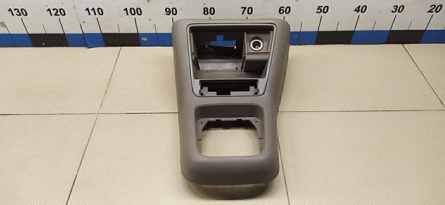 Консоль VW Golf V Plus 2005-2014