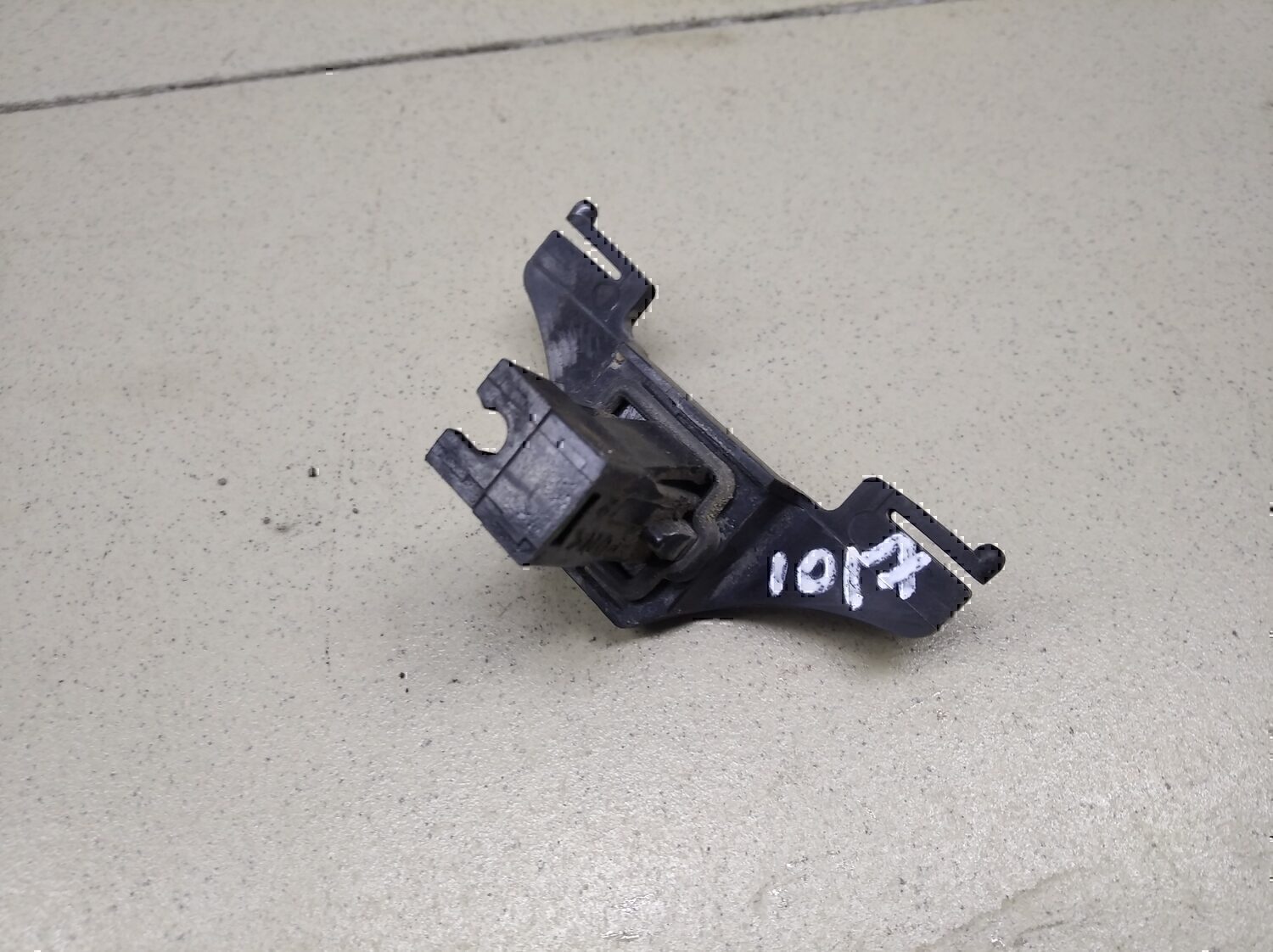 Замок лючка бензобака MITSUBISHI Lancer (CS/Classic) 2003-2006