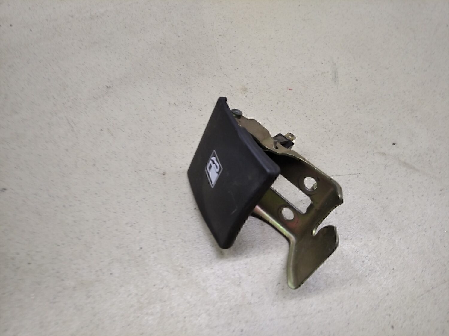 Ручка открывания лючка бензобака SSANG YONG Rexton I 2001-2007