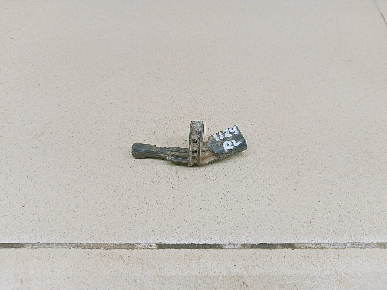 Датчик ABS задний левый Audi Passat [B6] 2005-2010