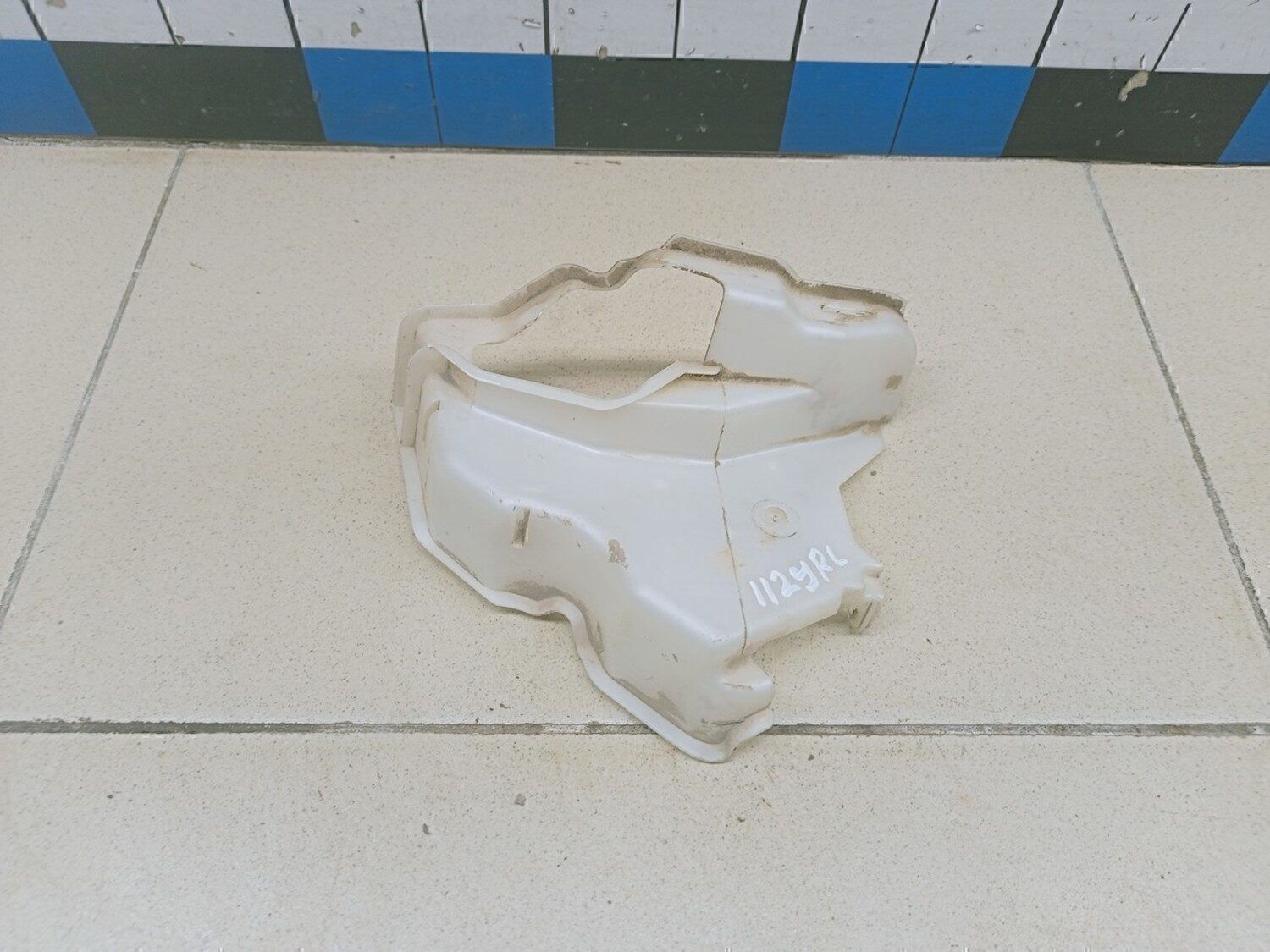 Кожух VW Golf V 2003-2009