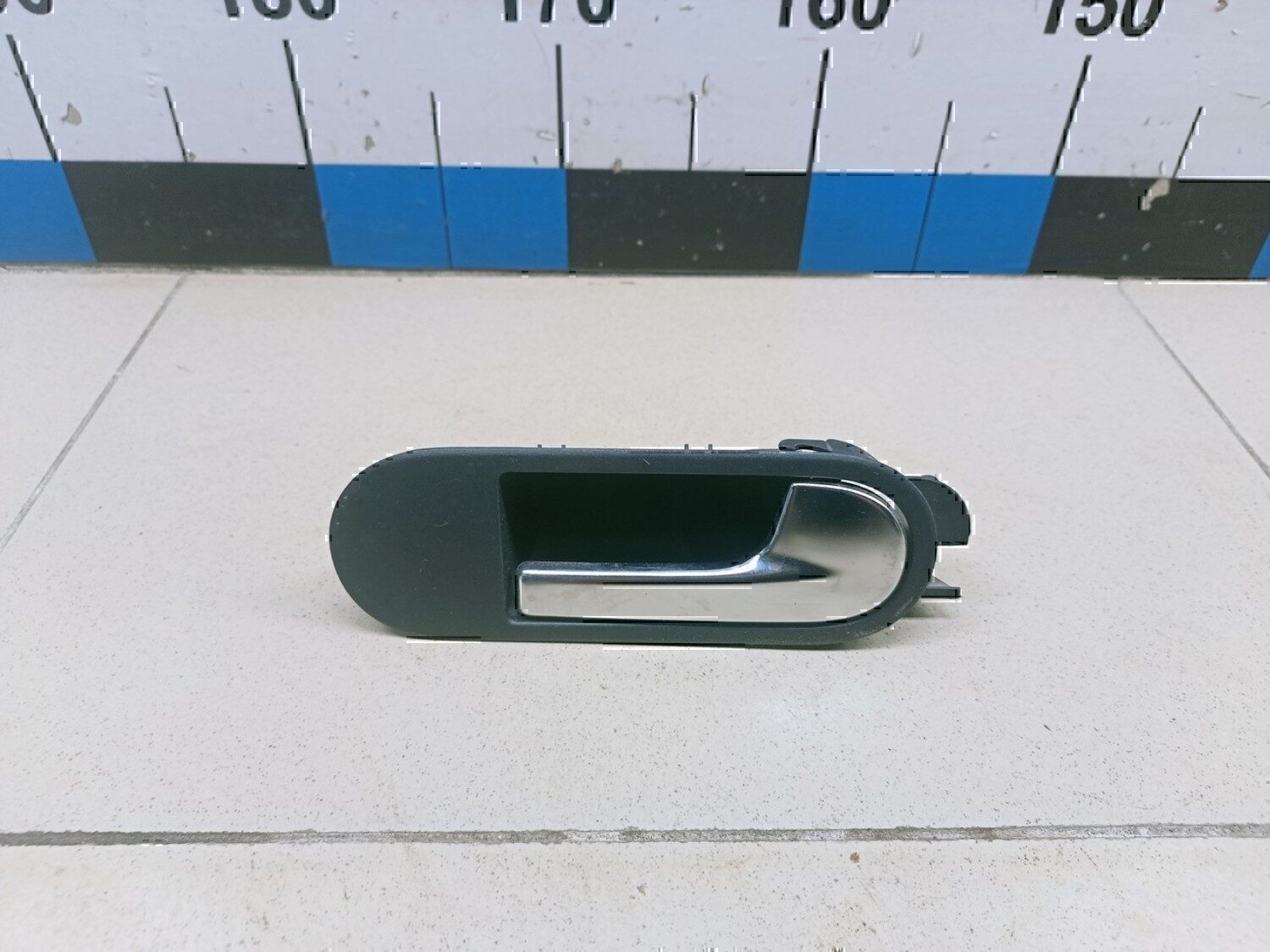 Ручка двери внутренняя правая VW Golf V Plus 2005-2014