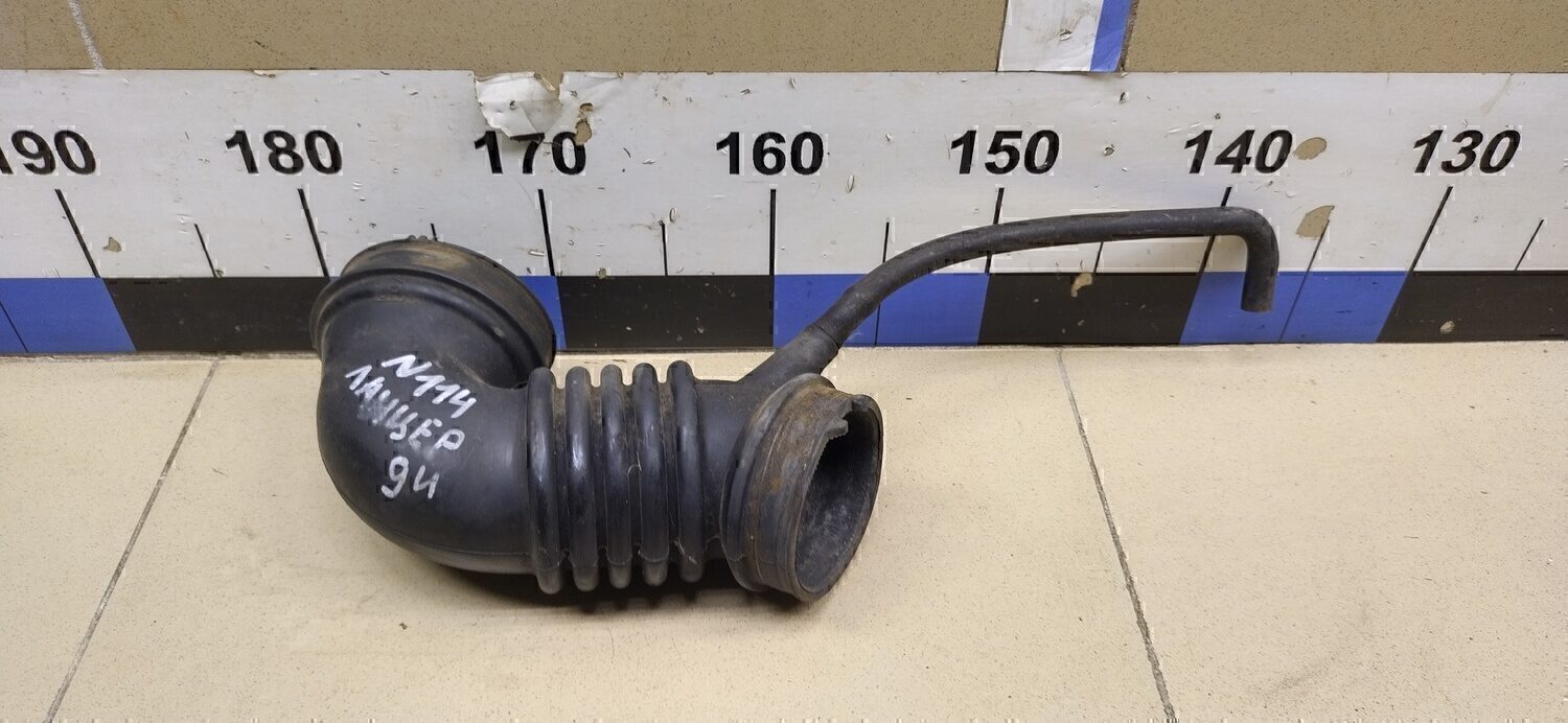 Патрубок воздушного фильтра MITSUBISHI Lancer (CS/Classic) 2003-2006