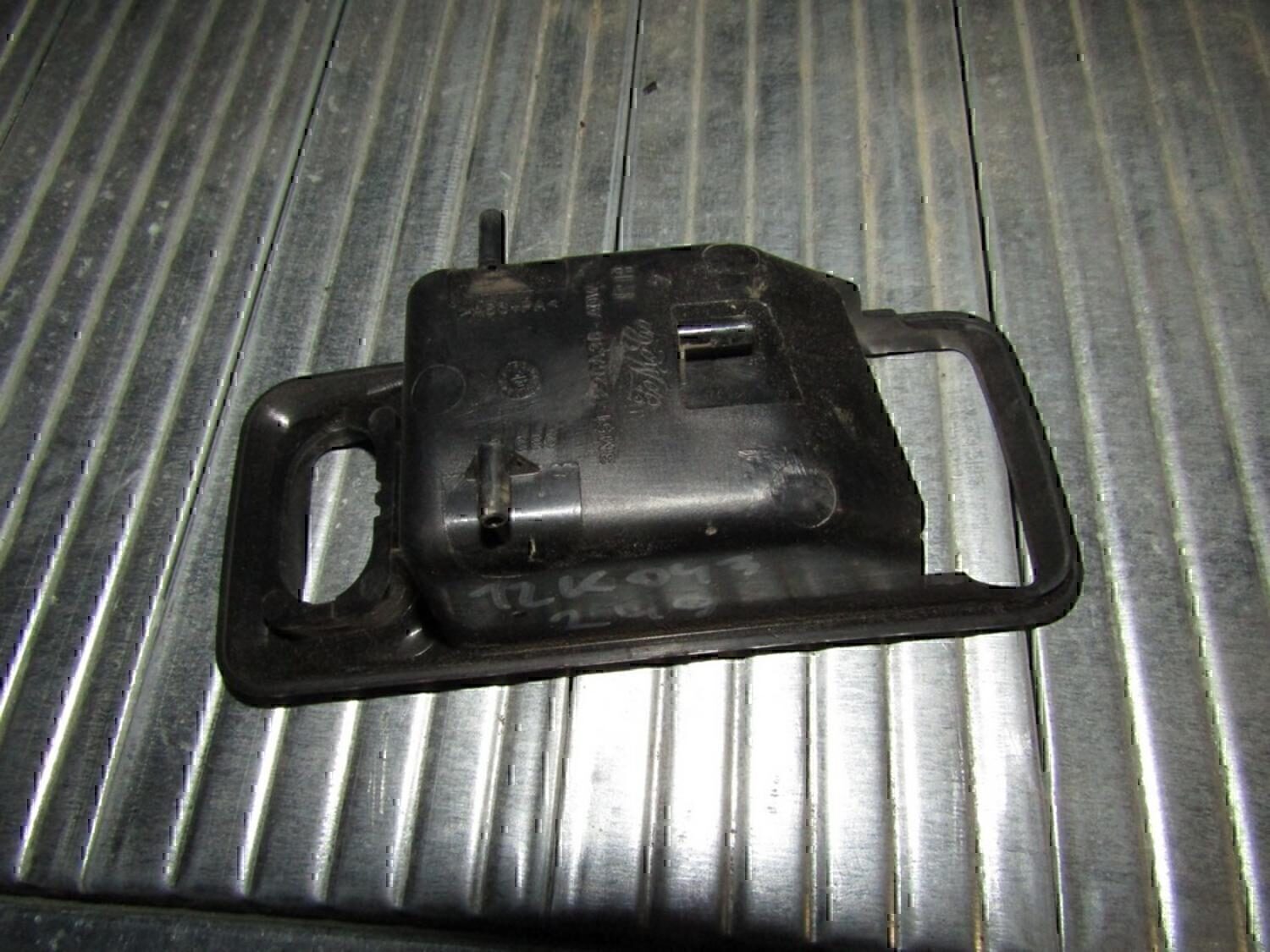 Накладка ручки внутренней FORD Focus II 2005-2008