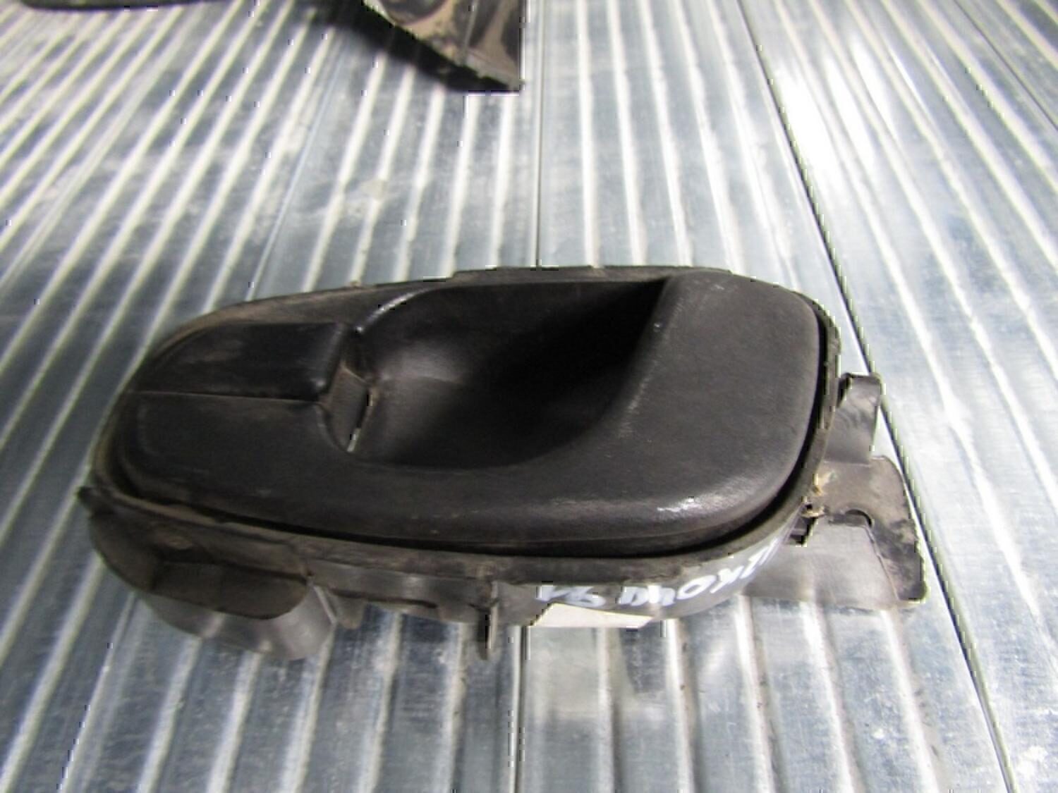 Ручка двери внутренняя левая Chevrolet Lanos 2004-2010