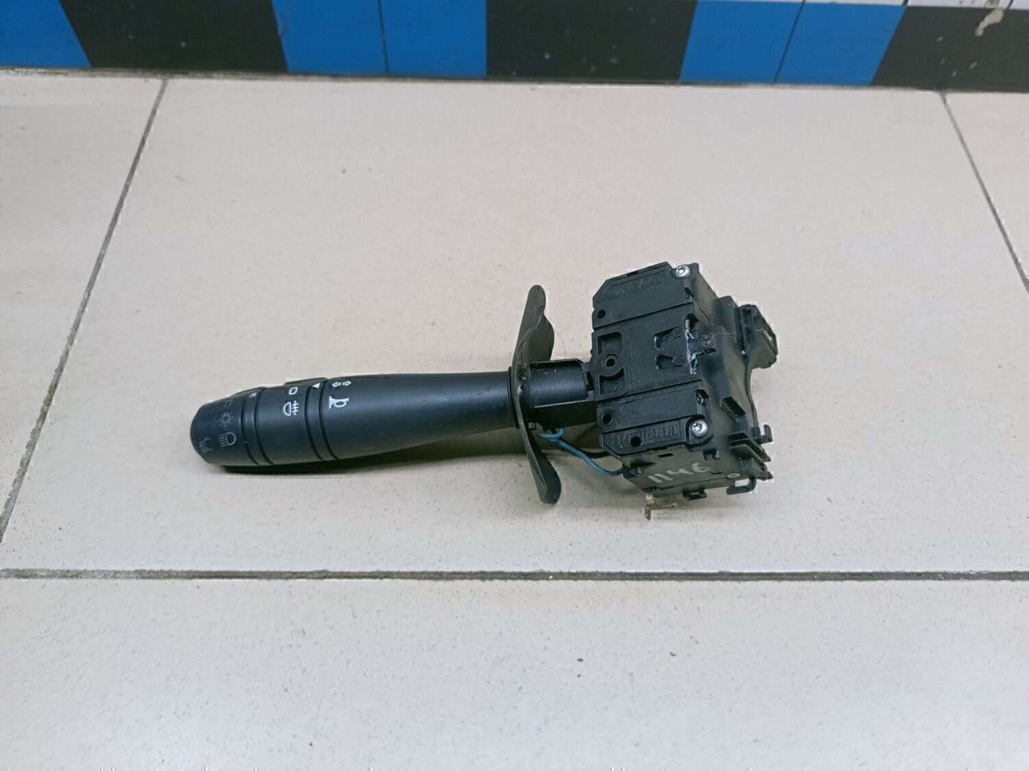 Переключатель поворотов подрулевой RENAULT Duster 2012>