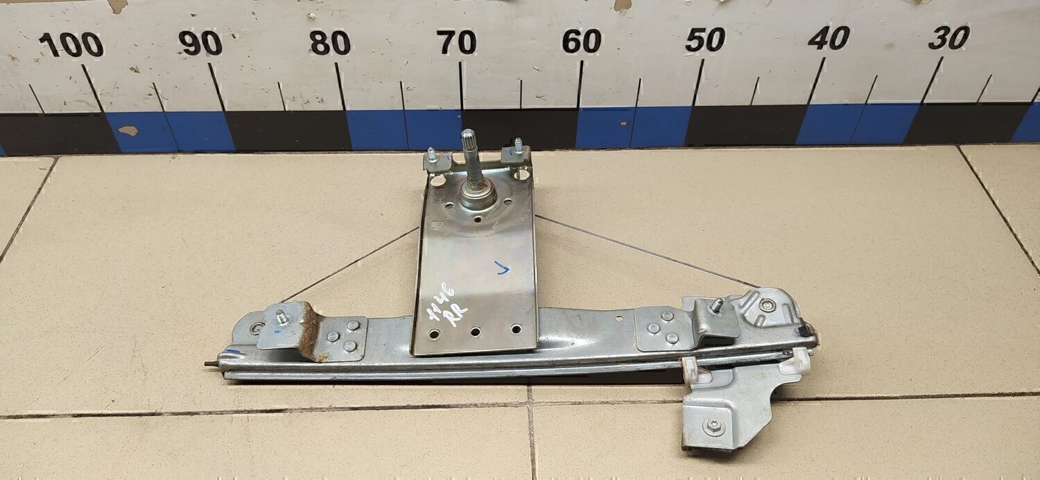 Стеклоподъемник механ. задний правый VAZ Lada Largus 2011>