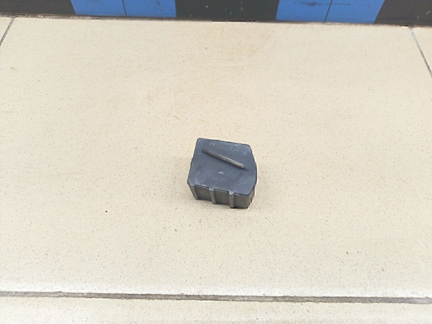 отбойник VW Polo (Sed RUS) 2011>