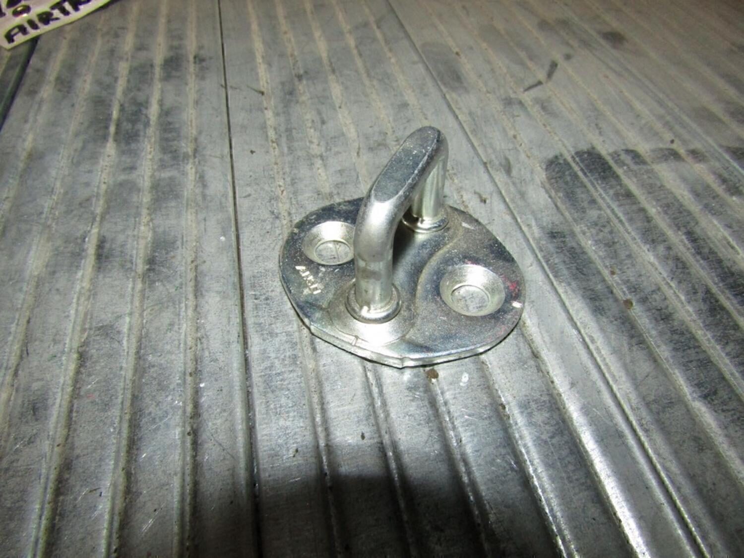 Ответная часть замка двери MITSUBISHI ASX 2010-2016