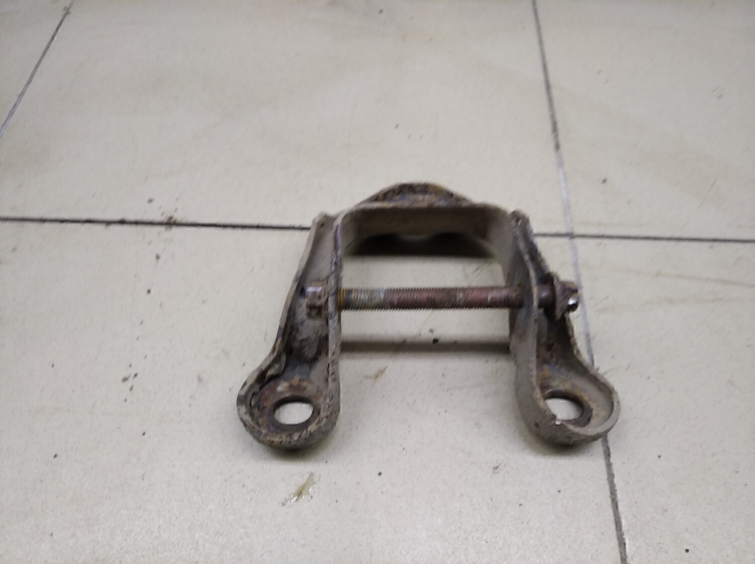 Кронштейн задней балки OPEL Astra H / Family 2004-2015