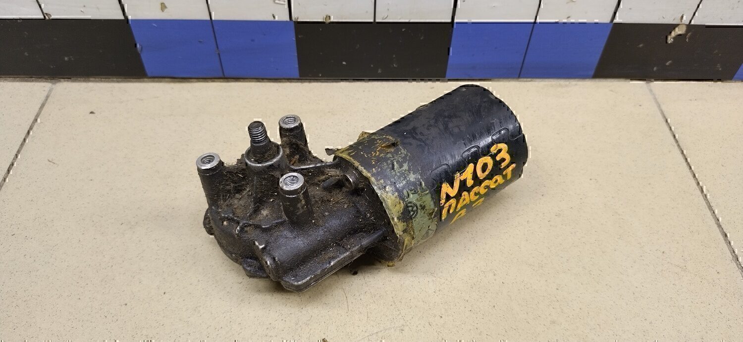 Моторчик стеклоочистителя передний VW Golf III/Vento 1991-1997