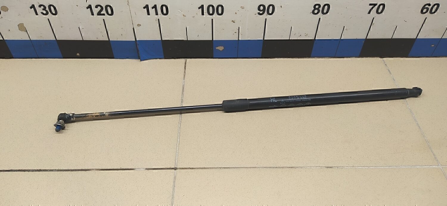 Амортизатор капота Lexus LX 570