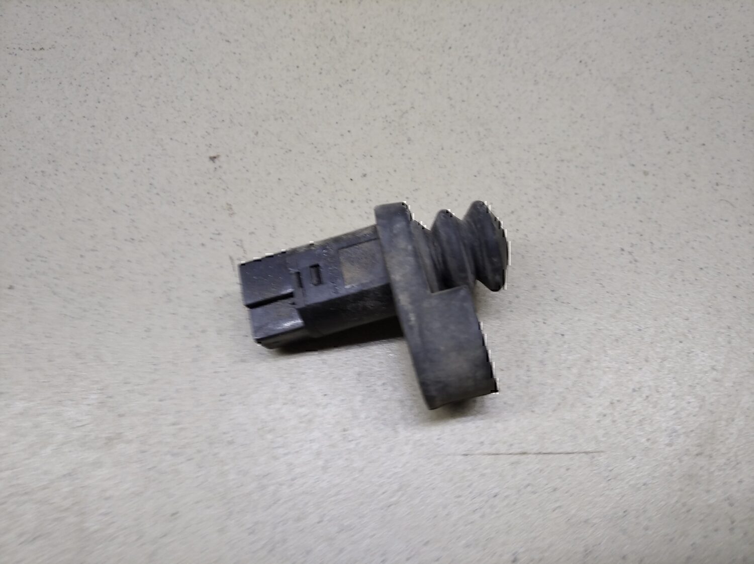 Выключатель концевой GREAT WALL Hover 2005-2010